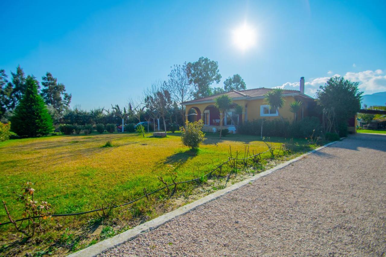Loukas Farm House Agios Kirikos  Exterior photo
