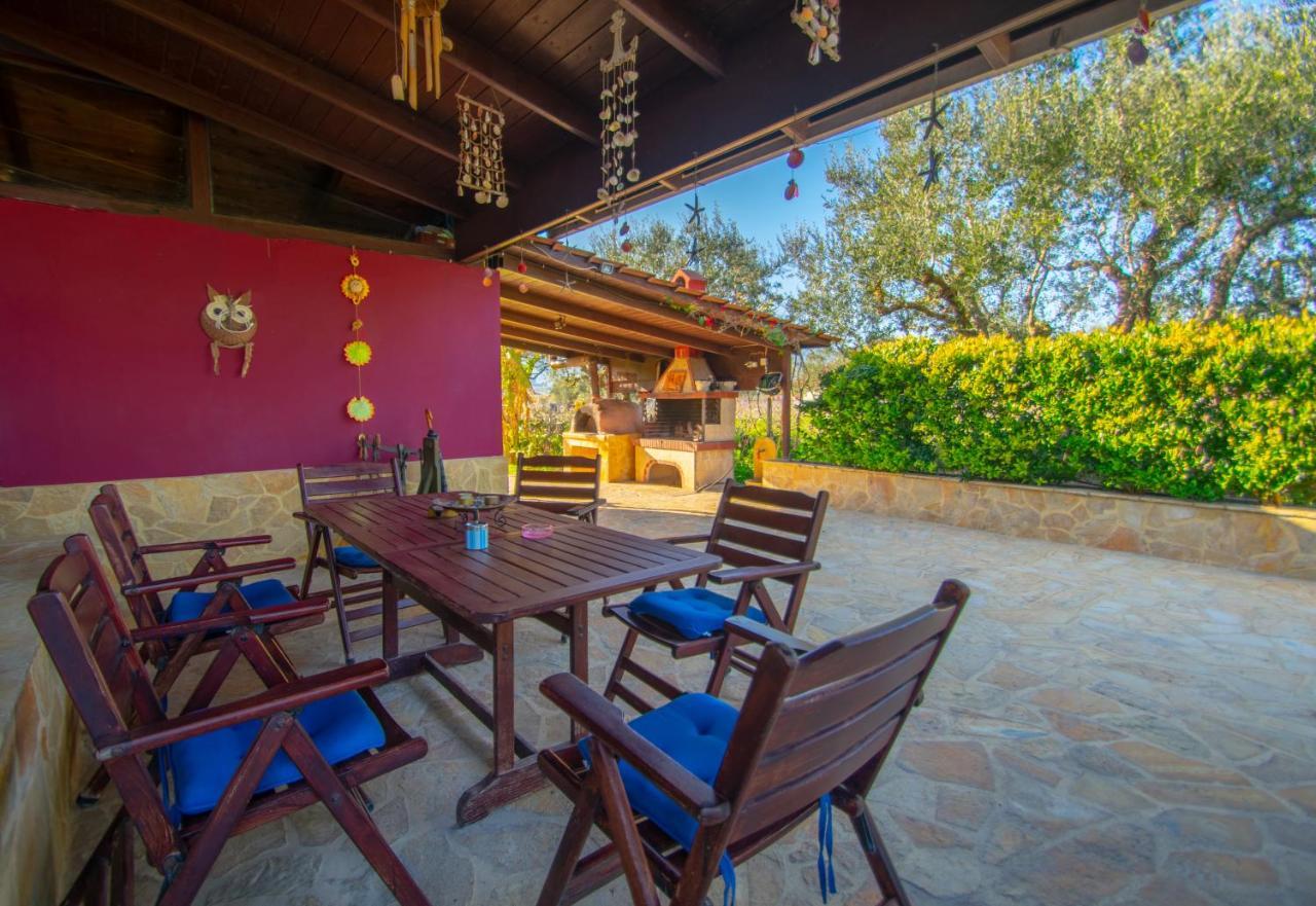 Loukas Farm House Agios Kirikos  Exterior photo